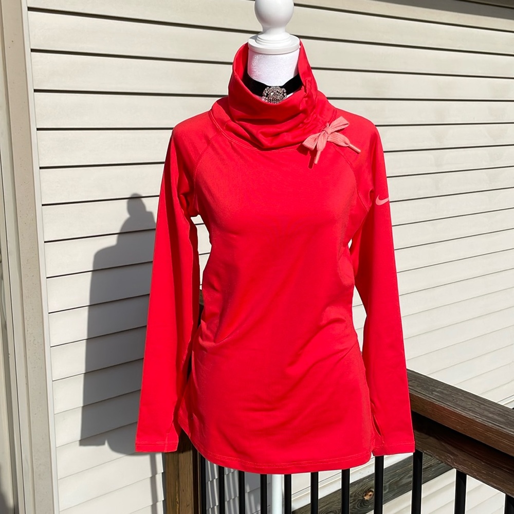 Nike Pro Dri-Fit Shirt in Coral